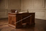 Κλασικό γραφείο Ν4 σε καφέ απόχρωση με πλαϊνά τμήματα και γεωμετρική διακόσμηση στην πρόσοψη