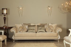 ΚΛΑΣΙΚΑ ΣΑΛΟΝΙΑ-ΚΛΑΣΙΚΑ ΕΠΙΠΛΑ ΑΡΖΟΥΜΑΝΙΔΗΣ