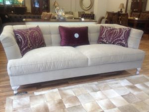 ΚΛΑΣΙΚΑ ΣΑΛΟΝΙΑ-ΚΛΑΣΙΚΑ ΕΠΙΠΛΑ ΑΡΖΟΥΜΑΝΙΔΗΣ