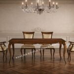 Κλασική τραπεζαρία 9007-I με καφέ ορθογώνιο τραπέζι, λεπτά καμπύλα πόδια και καρέκλες με ανοιχτόχρωμες επενδυμένες πλάτες.