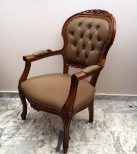 Κλασική πολυθρόνα LOUI | Κλασικά Έπιπλα Αρζουμανίδης