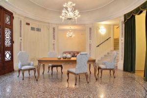 Κλασική τραπεζαρία ALICE