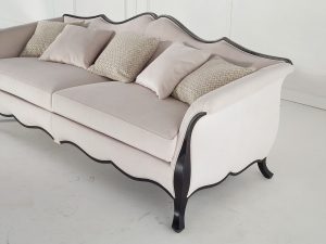 ΚΛΑΣΙΚΑ ΣΑΛΟΝΙΑ-ΚΛΑΣΙΚΑ ΕΠΙΠΛΑ ΑΡΖΟΥΜΑΝΙΔΗΣ-451-Α