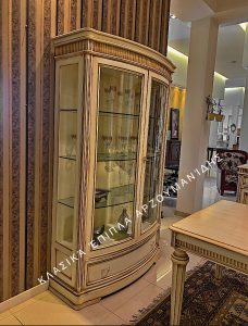 ΚΛΑΣΙΚΕΣ ΒΙΤΡΙΝΕΣ-ΚΛΑΣΙΚΑ ΕΠΙΠΛΑ ΑΡΖΟΥΜΑΝΙΔΗΣ