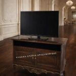 Κλασικό έπιπλο tv N41 σε σκούρα απόχρωση, με μεγάλο ανοικτό επάνω τμήμα και διακοσμημένη χαμηλή πρόσοψη