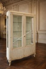 ΚΛΑΣΙΚΕΣ ΒΙΤΡΙΝΕΣ-ΚΛΑΣΙΚΑ ΕΠΙΠΛΑ ΑΡΖΟΥΜΑΝΙΔΗΣ