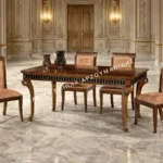 Κλασική Τραπεζαρία ΑΝΤΙΓΟΝΗ με καφέ ορθογώνιο τραπέζι, διακοσμημένα καμπύλα πόδια και καρέκλες με ψηλές πλάτες σε θερμή απόχρωση.