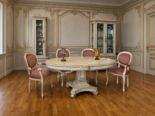 Κλασική Τραπεζαρία Verona oval σε πλάγια όψη της ανοιχτόχρωμης οβάλ επιφάνειας και των καρεκλών με οβάλ πλάτες σε ροζ τόνους.