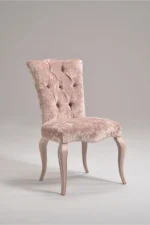 Κλασική καρέκλα ROYAL – ροζ ταπετσαρία, ψηλή πλάτη με καπιτονέ και ανοιχτόχρωμα καμπύλα πόδια